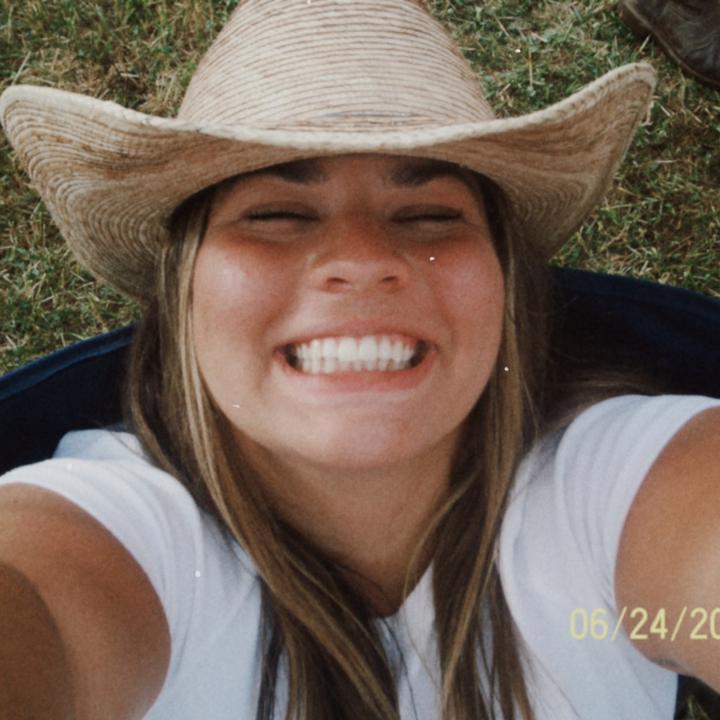 Profile Picture of Leah Bauer (@@lelebauer) on Tiktok