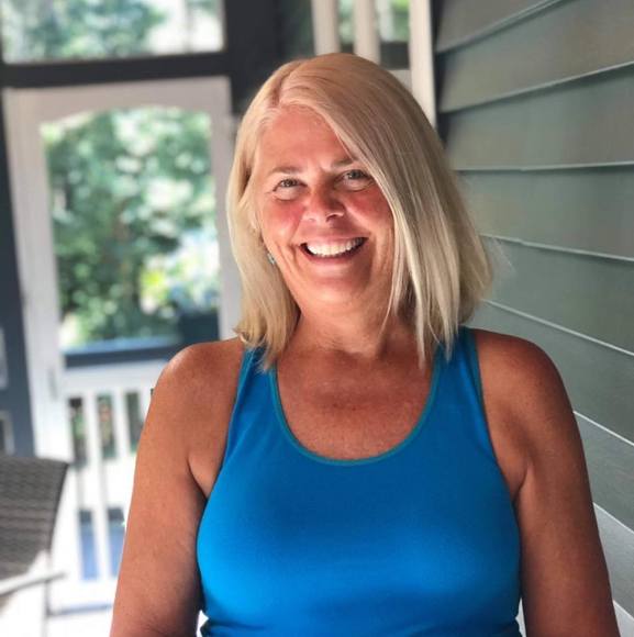 Profile Picture of Kristen Ossim (@ossim) on Poshmark