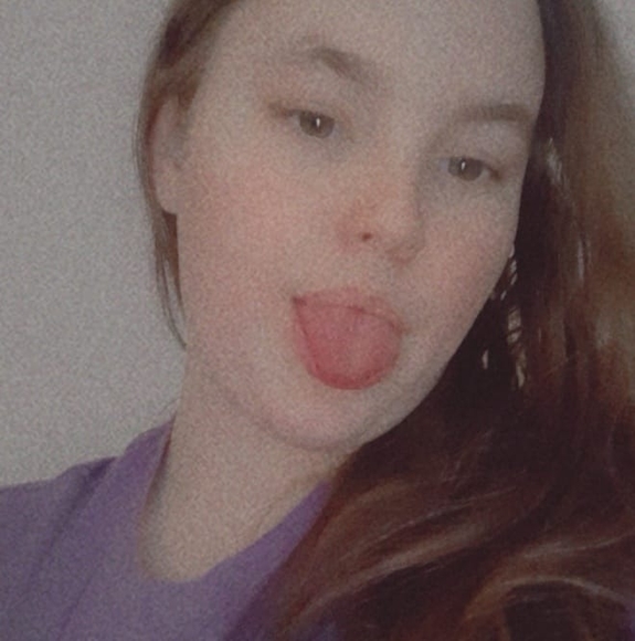 Profile Picture of Hope Roberts (@hoppieee) on Poshmark