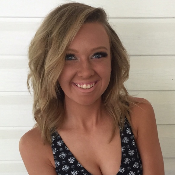 Profile Picture of Kirby Hall (@kirbyhall) on Poshmark