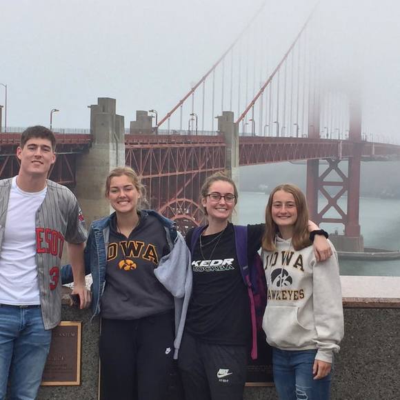 Profile Picture of Reid Lamoureux (@reidlamoureux) on Poshmark