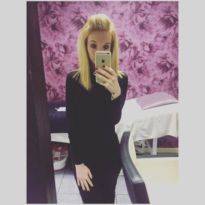 Profile Picture of Mel Rose Baldwin (@melrose_baldwin) on Twitter
