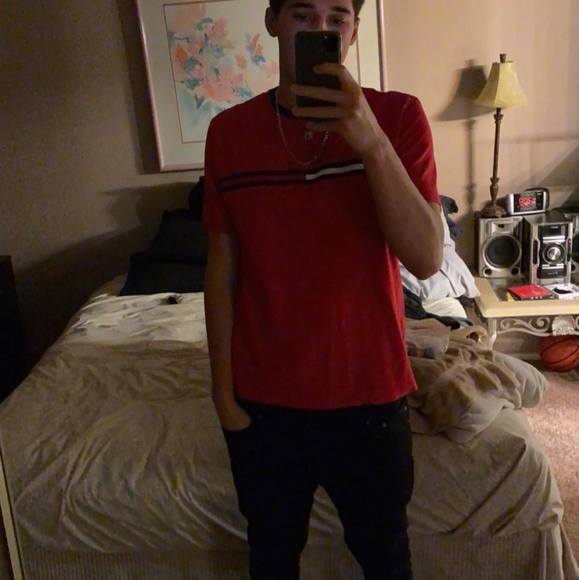 Profile Picture of Tommy Mooney (@trmoon7373) on Poshmark