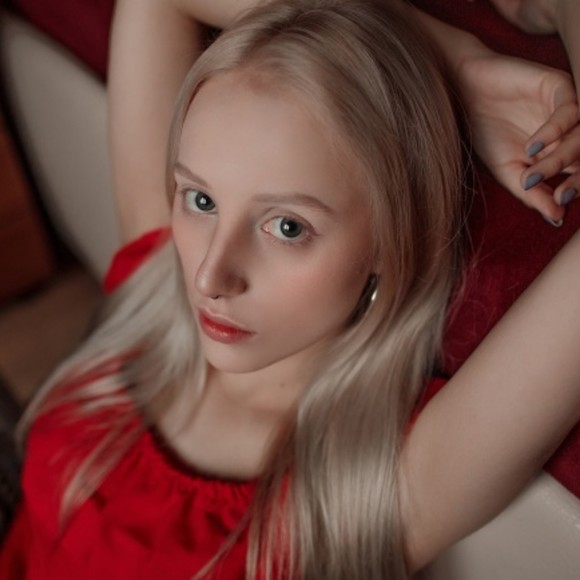 Profile Picture of Eileen Bradley (@bradley498v) on Poshmark