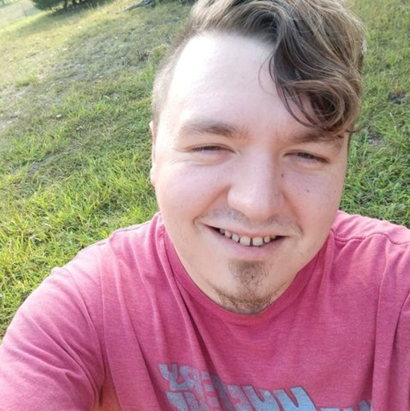 Profile Picture of Joshua Harbaugh (@eriksdaddy17) on Poshmark