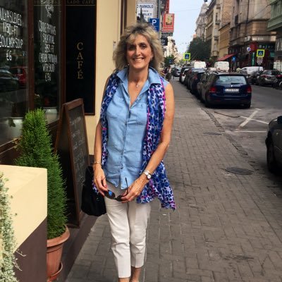 Profile Picture of Deborah Bright (@debsbright) on Twitter