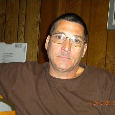 Profile Picture of Bob Vanpelt (@LumperBob) on Twitter