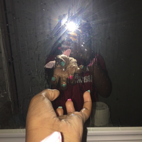 Profile Picture of Serenity Williams (@datgirlpoping) on Poshmark