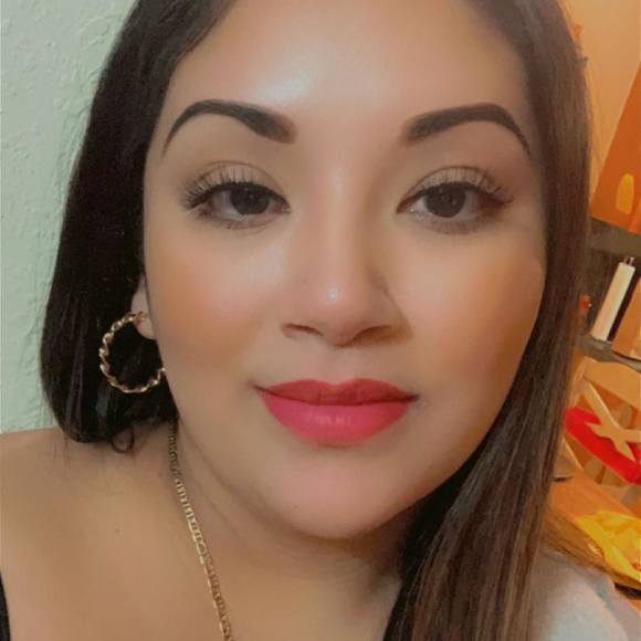 Profile Picture of Crystal cardenas Cardenas (@crystal104849) on Poshmark