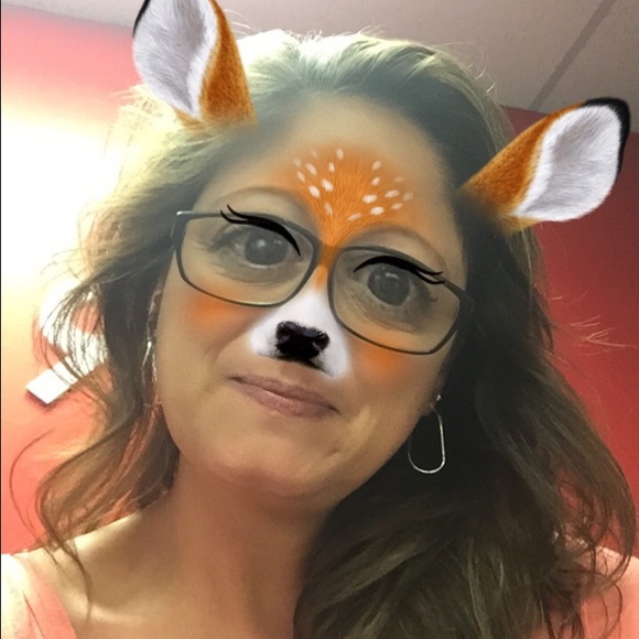 Brandy Mauldin - Poshmark Profile Picture of Brandy Mauldin (@carbone2017) on Poshmark