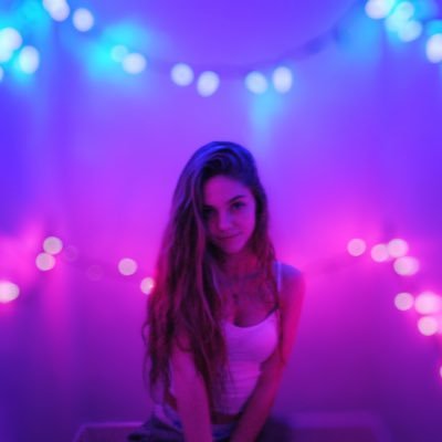 Profile Picture of Annie Alberts 🌙 (@alberts_annie) on Twitter