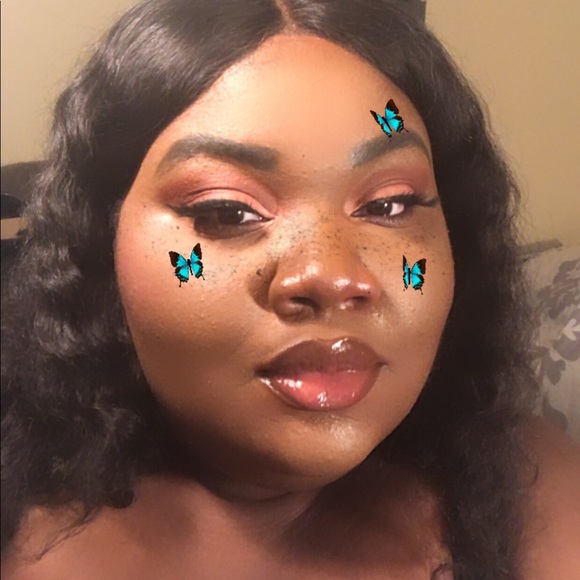 Profile Picture of Jeniece Jervis (@jeniecejervis) on Poshmark