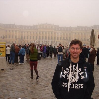 Profile Picture of Paul Truscott (@ptruscott) on Twitter