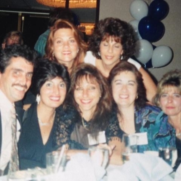 Profile Picture of Patty Magee (@wateringhole22) on Poshmark