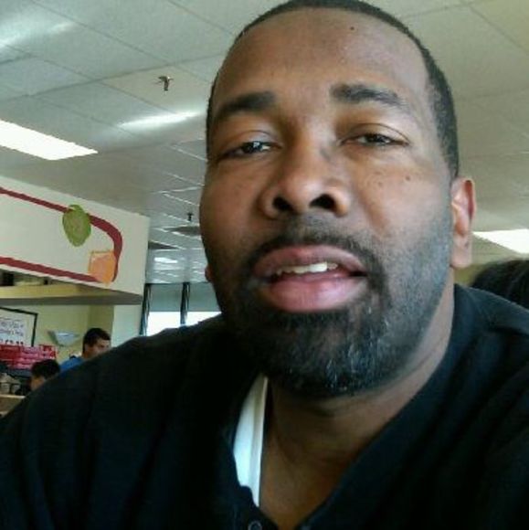 Profile Picture of Charles Webb (@cwebb423) on Poshmark