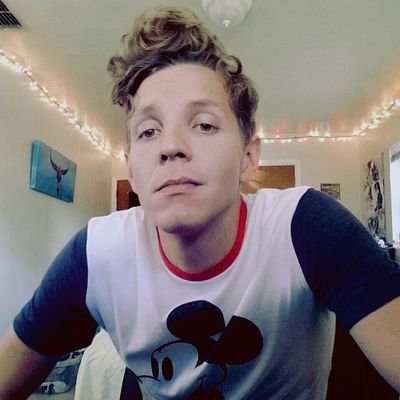 Profile Picture of G. Steven Wolford (@@atomiclawnmower) on Twitter