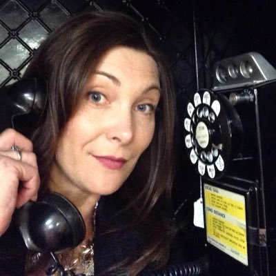 Profile Picture of Lisa Risom (@LisaRisom) on Twitter