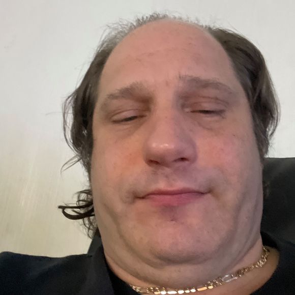 Profile Picture of Jimmy Skinner (@jimmyj1977) on Poshmark