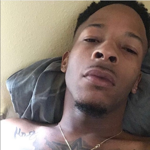 Profile Picture of Ray Ray (@raymitchell337) on Poshmark