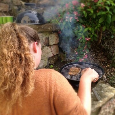 Profile Picture of Tina Binder (@TinaMariaBinder) on Twitter