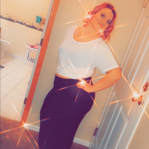Profile Picture of Kelsi Sovich (@kelsisovich) on Poshmark