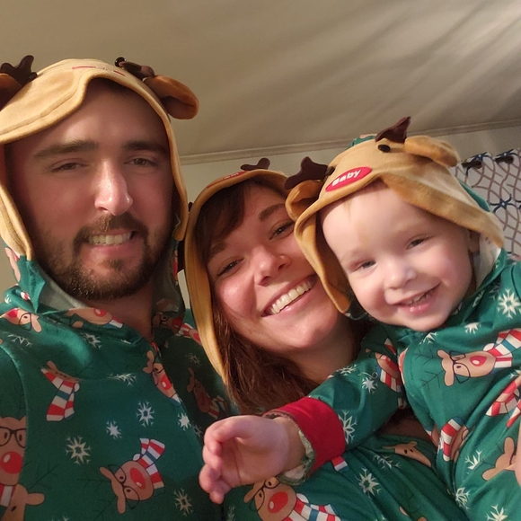 Profile Picture of Samantha Wittenberger (@samwitt66) on Poshmark