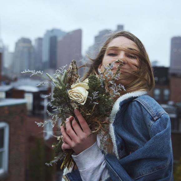 Profile Picture of Corinne Pieterse (@corinnerox101) on Poshmark