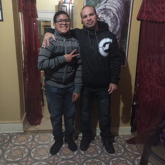 Profile Picture of Marcell Borrero (@marcellborrero) on Poshmark