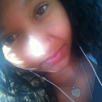 Profile Picture of Aisha Diaz (@AishaSmiley21) on Twitter