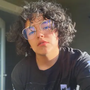 kidsims - Tiktok Profile Picture of kidsims (@simone.brazzini) on Tiktok