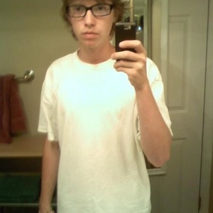 Profile Picture of Alex Packer (@guthrie216) on Myspace