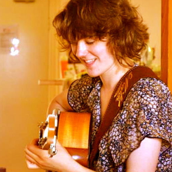 Profile Picture of Fiona Steele Music (@fionasteelemus) on Twitter