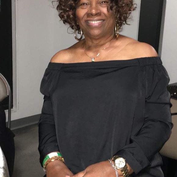 Profile Picture of Doris Simpkins (@geachiegirl0109) on Poshmark