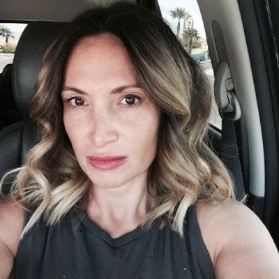 Profile Picture of Robyn Repetti (@robynjo18) on Twitter