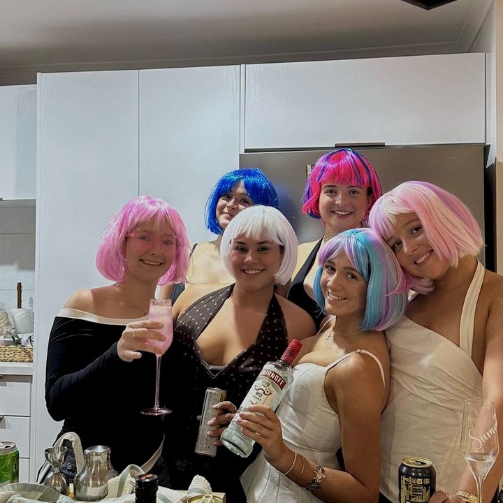 Profile Picture of Phoebe (@phoebeloudon) on Tiktok