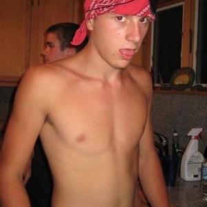 Profile Picture of Michael De Robbio (@shit_head_1) on Myspace