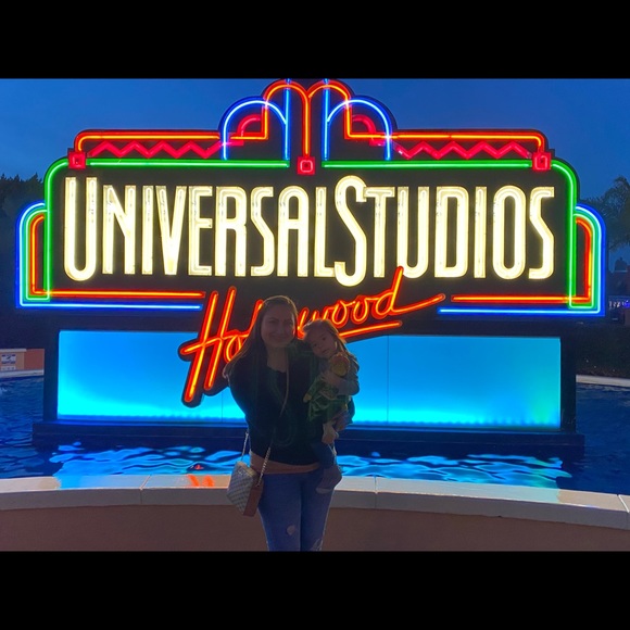 Profile Picture of Nat Baldonado (@nat_baldonado) on Poshmark