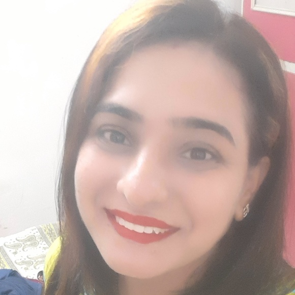 Profile Picture of Reeta devi Chhinkwani (@rchhinkwani) on Poshmark