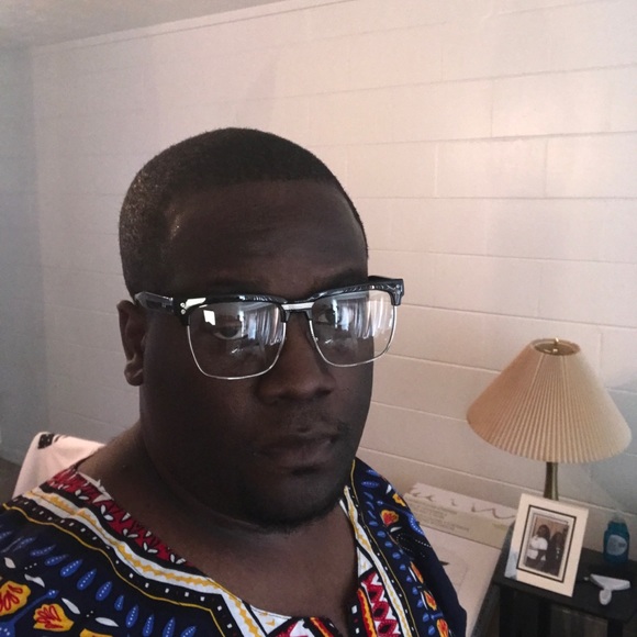 Profile Picture of Alonzo Poole jr (@poolealonzo23) on Poshmark