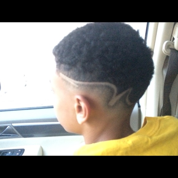 Profile Picture of Dri Esdailes (@yuyyyygfcyugfjj) on Poshmark