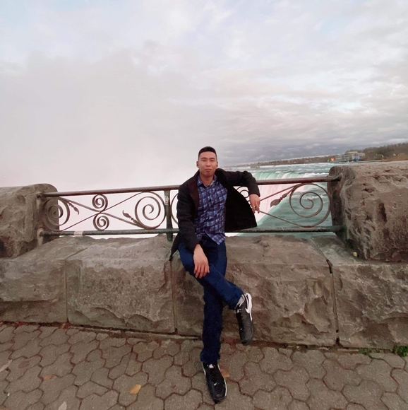 Profile Picture of Duy Đặng khánh (@dangduy27011994) on Poshmark