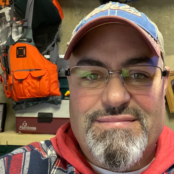 Profile Picture of Brad Crowley (@crowleyb013) on Poshmark