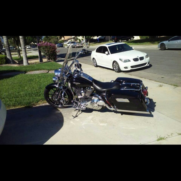 Fitz Kirkaldy - Poshmark Profile Picture of Fitz Kirkaldy (@fkirkaldy) on Poshmark