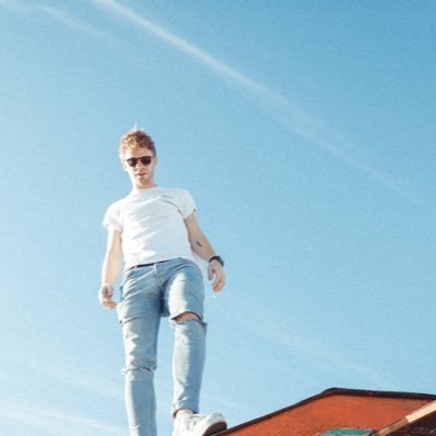 Profile Picture of Samuel Miller (@samtwomiller) on Twitter