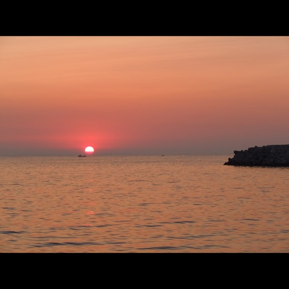 Profile Picture of Danielle Sahli (@danielasahli) on Poshmark