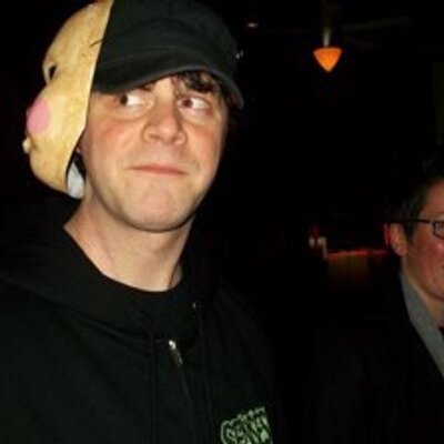Profile Picture of Jeffery Llewellyn (@achangeoftense) on Twitter
