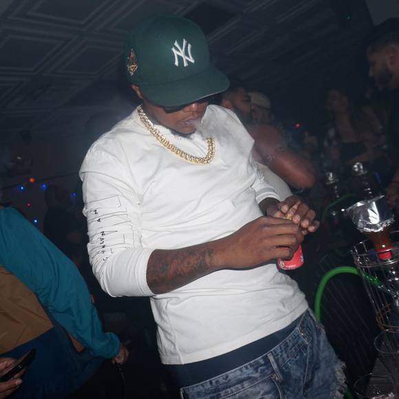 Quantrell Cotten - Poshmark Profile Picture of Quantrell Cotten (@q_cotten) on Poshmark