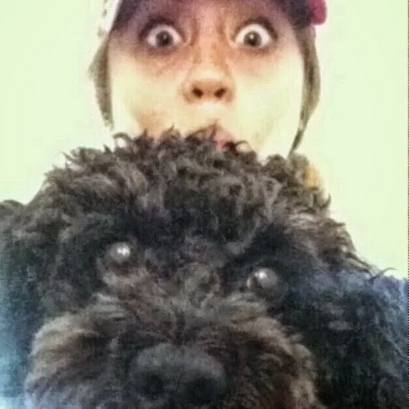 Profile Picture of Lauren Snarski (@lauren_snarski) on Poshmark