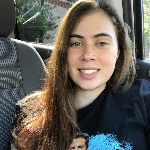 Profile Picture of Jasmine Currier (@jcurrier982) on Poshmark