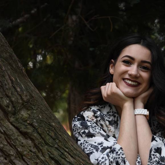Profile Picture of Mariah De ferrante (@ryeone) on Poshmark